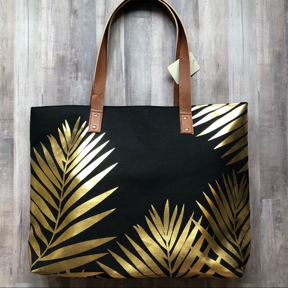 gold beach bag with zip